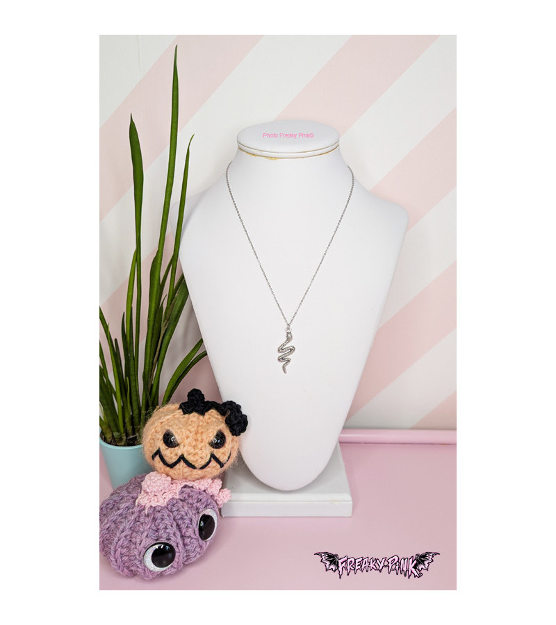 Snake Necklace Freaky Pink