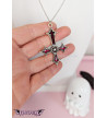 Collier Croix Inversée Rouge
