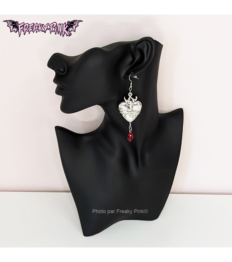 Boucles d'Oreilles Coeur Sacré Gemme Rouge Boucles d'Oreilles Coeur Sacré Gemme Rouge