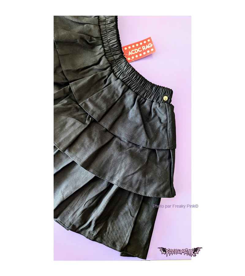 Detachable asymmetrical belt