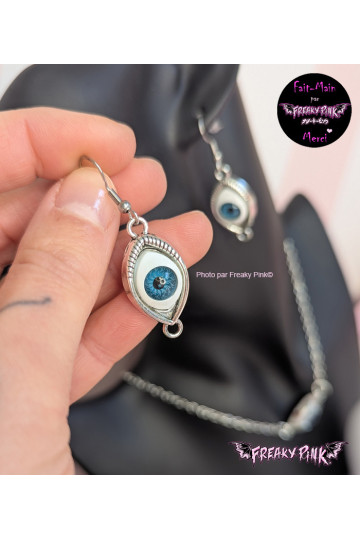 Boucles D'Oreilles Yeux Bleus Fermoir Inoxydable Freaky Pink