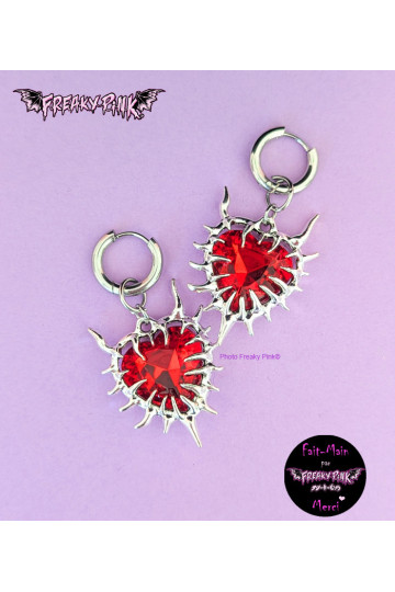 Boucles D'Oreilles Coeurs Piques Rouges Fermoir Inoxydable Freaky Pink