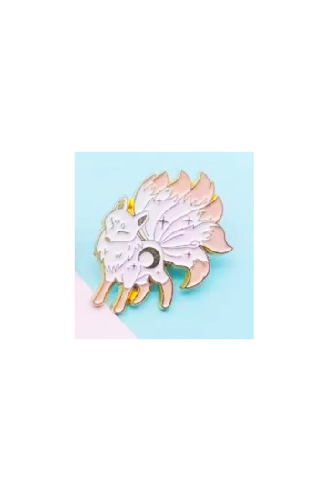 White And Gold Fox Pin