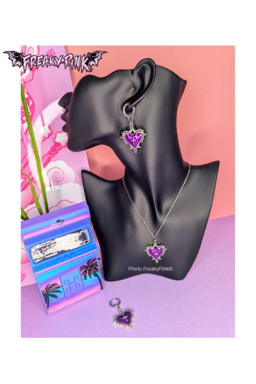 Purple Heart Gothic Necklace Freaky Pink