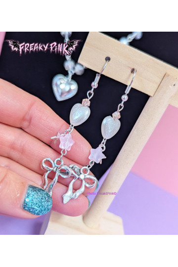 Boucles D'Oreilles Coeurs Blancs Etoiles Roses Noeuds