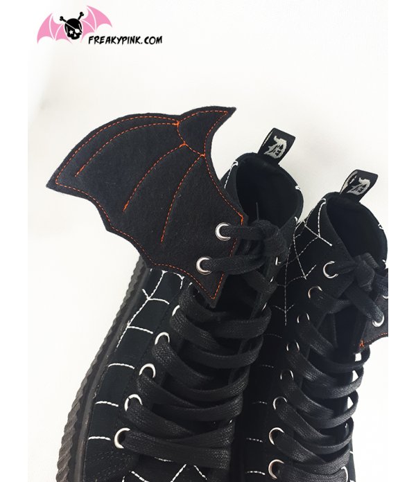 Ailes pour chaussures roller Halloween faites main par Freaky Pink