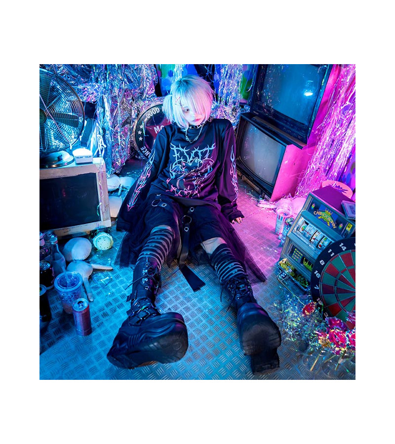 Fallen Black Cat Long Sleeves T-Shirt - Listen Flavor