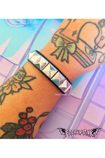 Bracelet A Clous