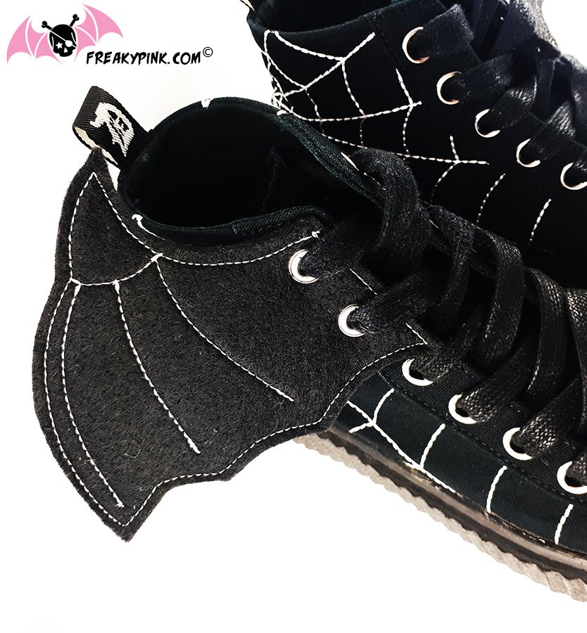 Ailes pour chaussures gothiques chauve souris noir blanc Freaky Pink