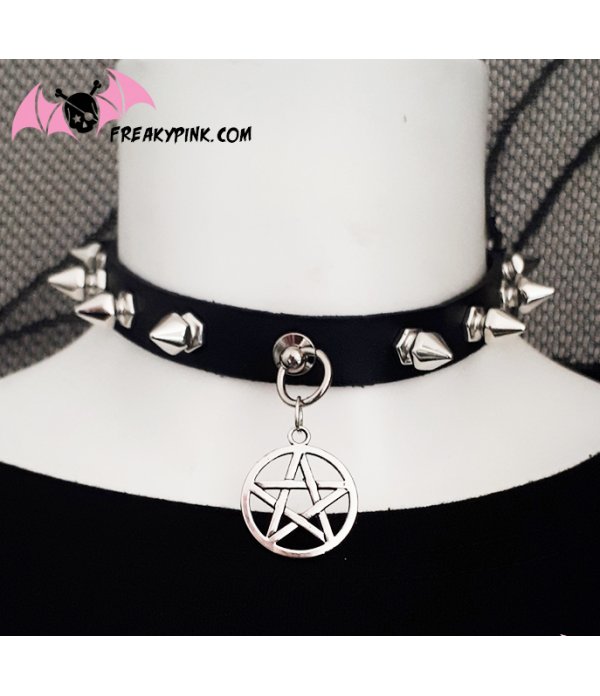 Choker pentacle et petits piques