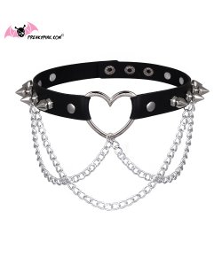 Choker coeur noir à piques et chaines