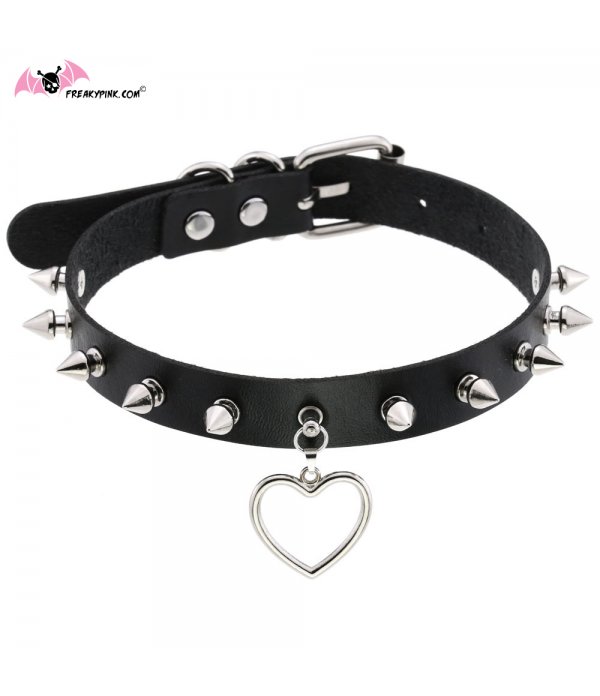 Choker pendentif coeur noir et piques